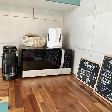 T2 Moderne Au Coeur アパート ポアティエ